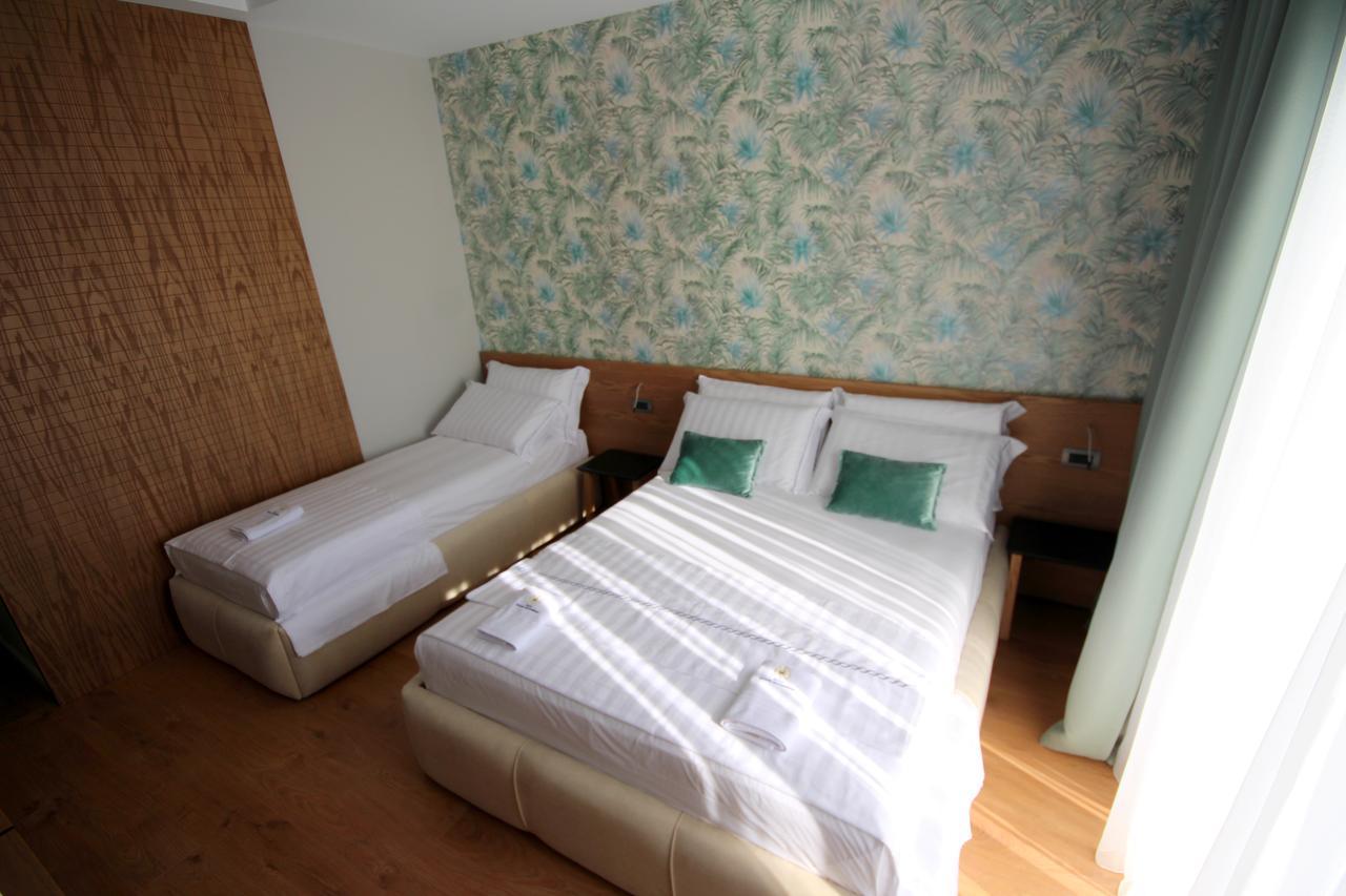 Residence Saranda International Екстериор снимка