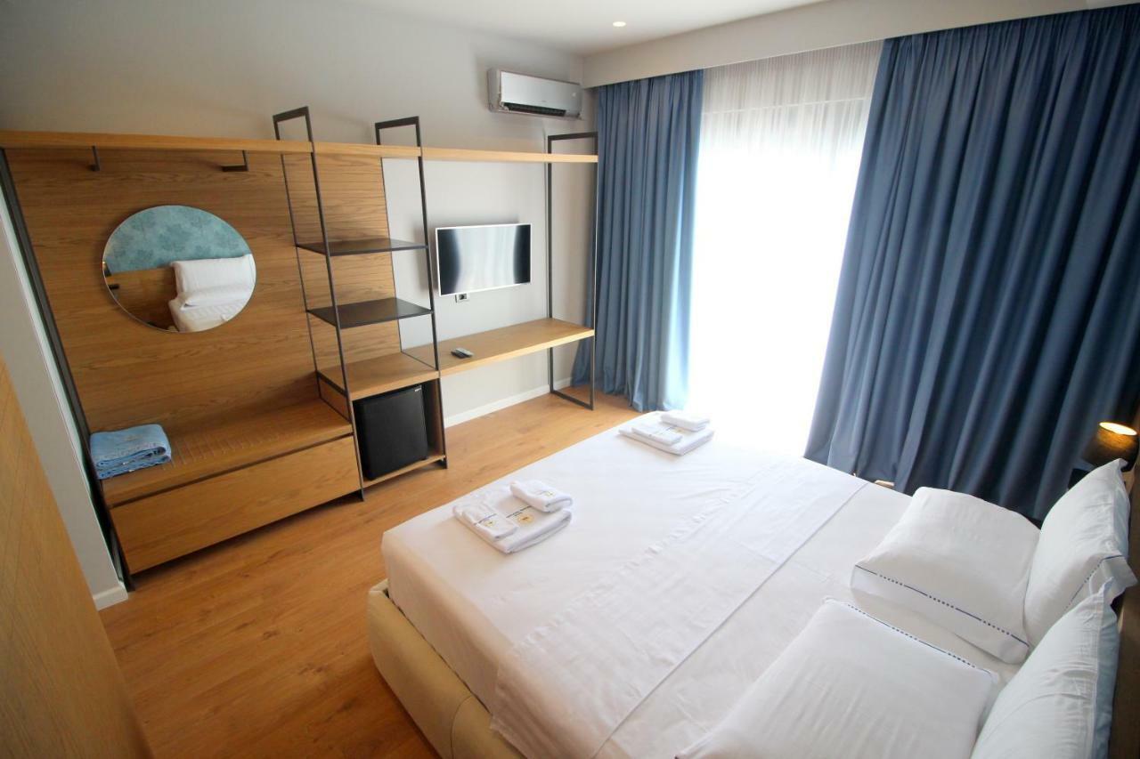 Residence Saranda International Екстериор снимка